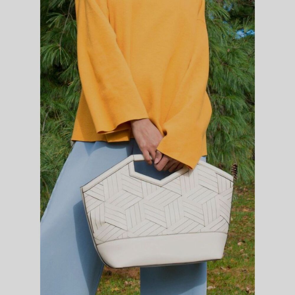 Welden Sonder Tote Bag Purse Chalk Shoulder Strap Leather Diamond Weave